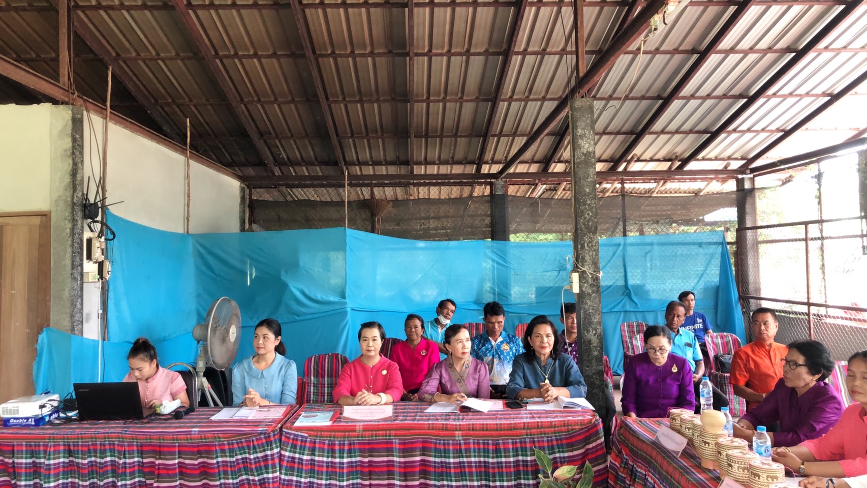 พช.ยโสธร ดำเนินโครงการเชิดชูเกียรติคนกองทุนพัฒนาบทบาทสตรี ประจำปี 2567 กิจกรรมการคัดเลือกคนกองทุนพัฒนาบทบาทสตรีดีเด่น ระดับจังหวัด ในพื้นที่อำเภอเมืองยโสธรและอำเภอทรายมูล จังหวัดยโสธร