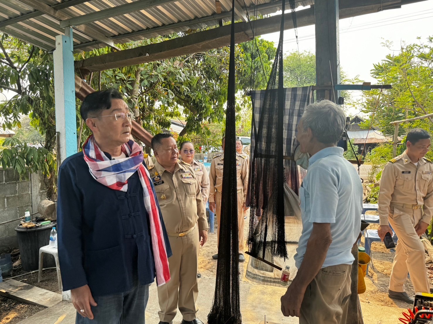 รองผู้ว่าราชการจังหวัดยโสธร ลงพื้นที่ติดตามการเนินงานศูนย์อำนวยการขจัดความยากจนและพัฒนาคนทุกช่วงวัยอย่างยั่งยืน ตามหลักปรัชญาของเศรษฐกิจพอเพียง (ศจพ.อ.) พื้นที่อำเภอไทยเจริญ จังหวัดยโสธร