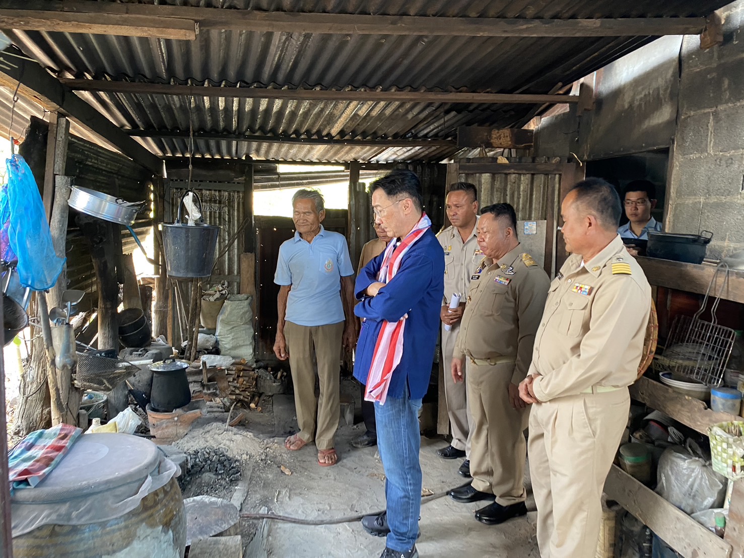 รองผู้ว่าราชการจังหวัดยโสธร ลงพื้นที่ติดตามการเนินงานศูนย์อำนวยการขจัดความยากจนและพัฒนาคนทุกช่วงวัยอย่างยั่งยืน ตามหลักปรัชญาของเศรษฐกิจพอเพียง (ศจพ.อ.) พื้นที่อำเภอไทยเจริญ จังหวัดยโสธร