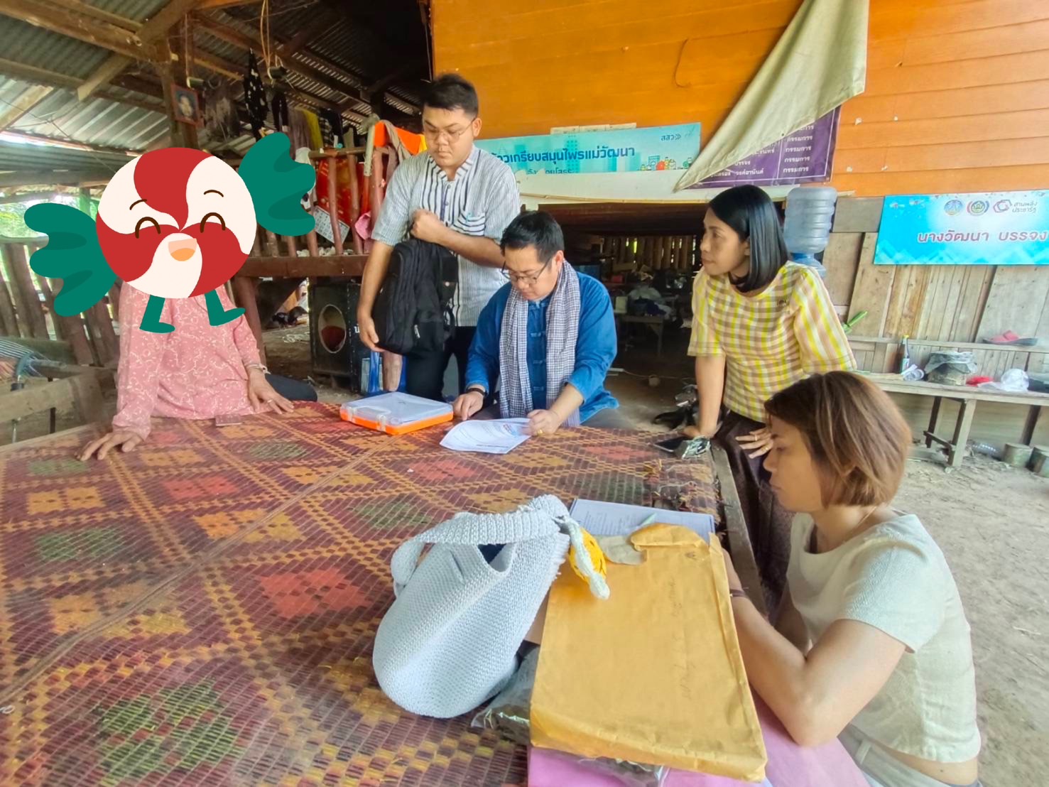 พช.ยโสธร ลงพื้นที่ติดตามการดำเนินงานติดตามการชำระหนี้ กองทุนพัฒนาบทบาทสตรี จากกองทุนพัฒนาบทบาทสตรีจังหวัดยโสธร