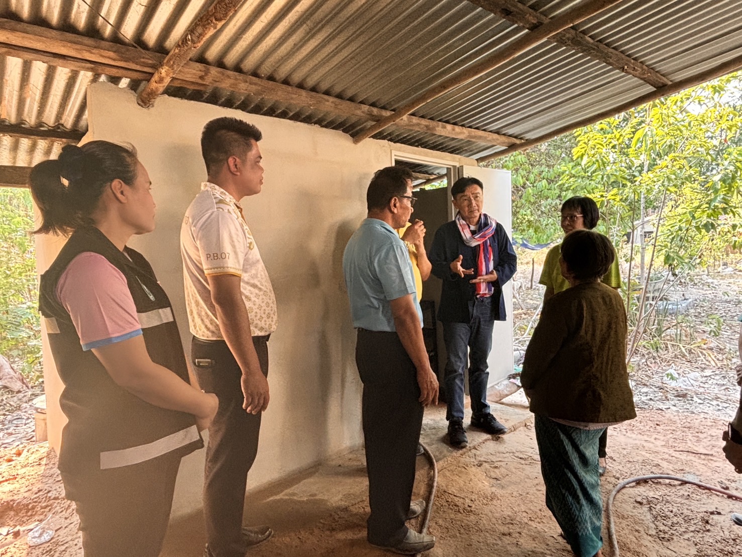 รองผู้ว่าราชการจังหวัดยโสธร ลงพื้นที่ติดตามการเนินงานศูนย์อำนวยการขจัดความยากจนและพัฒนาคนทุกช่วงวัยอย่างยั่งยืน ตามหลักปรัชญาของเศรษฐกิจพอเพียง (ศจพ.อ.) พื้นที่อำเภอมหาชนะชัย จังหวัดยโสธร