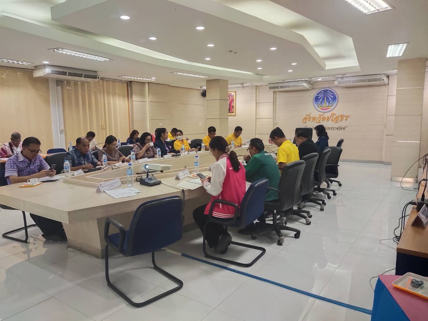 พช.ยโสธรประชุมคณะอนุกรรมการสนับสนุนและติดตามการดำเนินงานกองทุนหมู่บ้านและชุมชนเมืองระดับจังหวัด และคณะกรรมการเครือข่ายกองทุนหมู่บ้านและชุมชนเมืองระดับจังหวัด