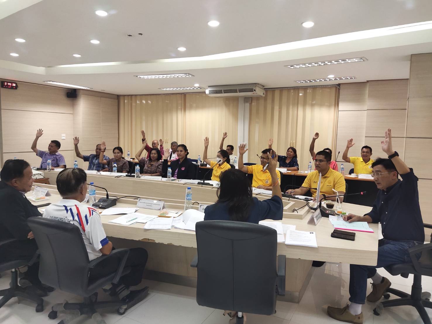 พช.ยโสธรประชุมคณะอนุกรรมการสนับสนุนและติดตามการดำเนินงานกองทุนหมู่บ้านและชุมชนเมืองระดับจังหวัด และคณะกรรมการเครือข่ายกองทุนหมู่บ้านและชุมชนเมืองระดับจังหวัด