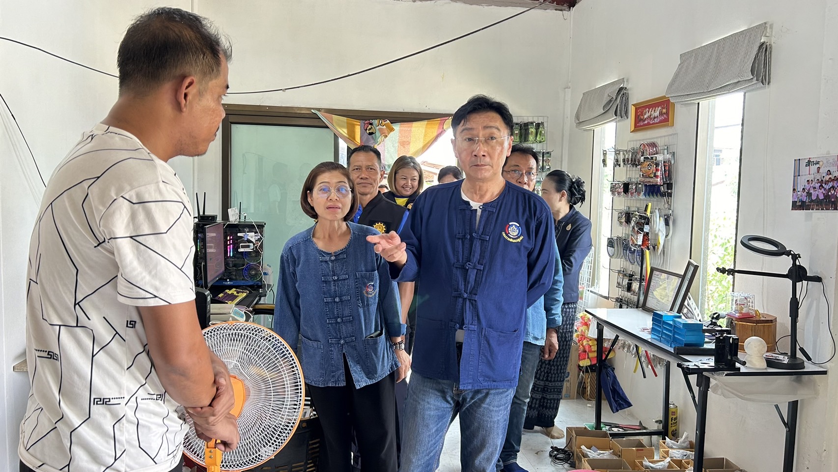 รองผู้ว่าราชการจังหวัดยโสธร ลงพื้นที่ติดตามการเนินงานศูนย์อำนวยการขจัดความยากจนและพัฒนาคนทุกช่วงวัยอย่างยั่งยืน ตามหลักปรัชญาของเศรษฐกิจพอเพียง (ศจพ.อ.) พื้นที่อำเภอค้อวัง จังหวัดยโสธร