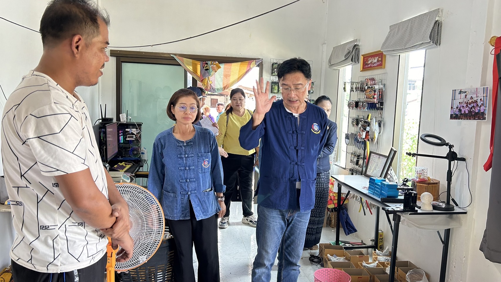 รองผู้ว่าราชการจังหวัดยโสธร ลงพื้นที่ติดตามการเนินงานศูนย์อำนวยการขจัดความยากจนและพัฒนาคนทุกช่วงวัยอย่างยั่งยืน ตามหลักปรัชญาของเศรษฐกิจพอเพียง (ศจพ.อ.) พื้นที่อำเภอค้อวัง จังหวัดยโสธร