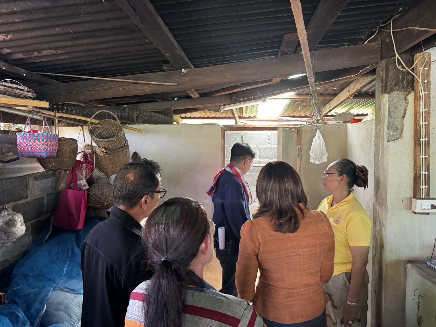 รองผู้ว่าราชการจังหวัดยโสธร ลงพื้นที่ติดตามการเนินงานศูนย์อำนวยการขจัดความยากจนและพัฒนาคนทุกช่วงวัยอย่างยั่งยืน ตามหลักปรัชญาของเศรษฐกิจพอเพียง (ศจพ.อ.) พื้นที่อำเภอทรายมูล จังหวัดยโสธร