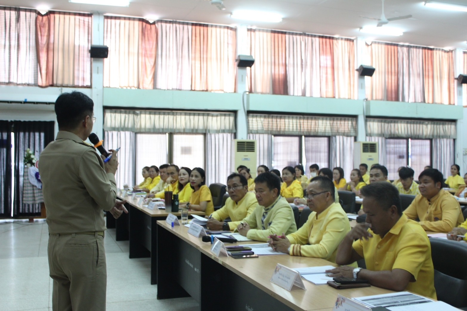 พช.ยโสธร ดำเนินโครงการประชุมเชิงปฏิบัติการเจ้าหน้าที่พัฒนาชุมชน เพื่อขับเคลื่อนนโยบายสู่การปฏิบัติ ประจำปีงบประมาณ พ.ศ. 2567 (ไตรมาส 3-4)