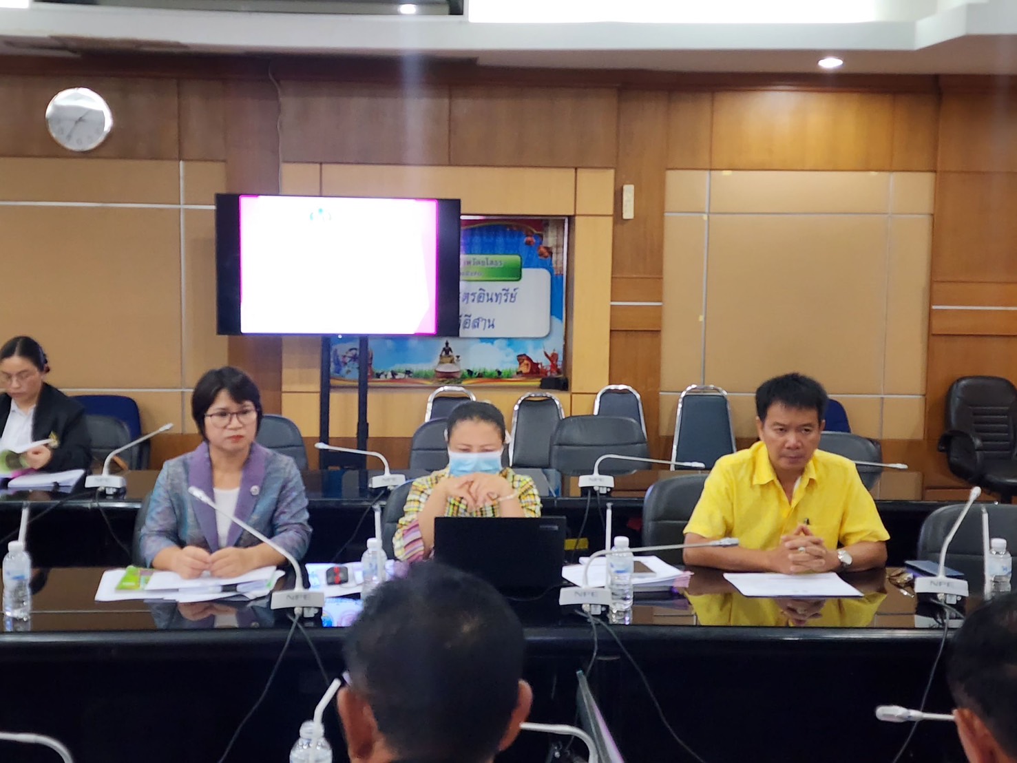 พช.ยโสธร ร่วมประชุมโครงการพัฒนาผลิตภัณฑ์จากภูมิปัญญาท้องถิ่นให้เป็นเอกลักษณ์และได้มาตรฐาน