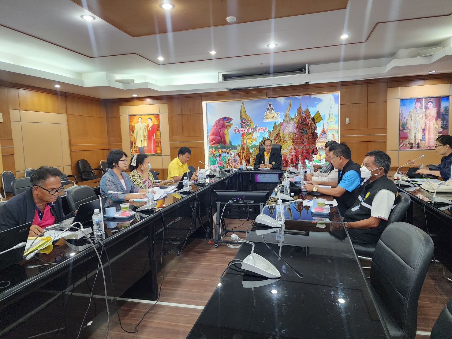 พช.ยโสธร ร่วมประชุมโครงการพัฒนาผลิตภัณฑ์จากภูมิปัญญาท้องถิ่นให้เป็นเอกลักษณ์และได้มาตรฐาน