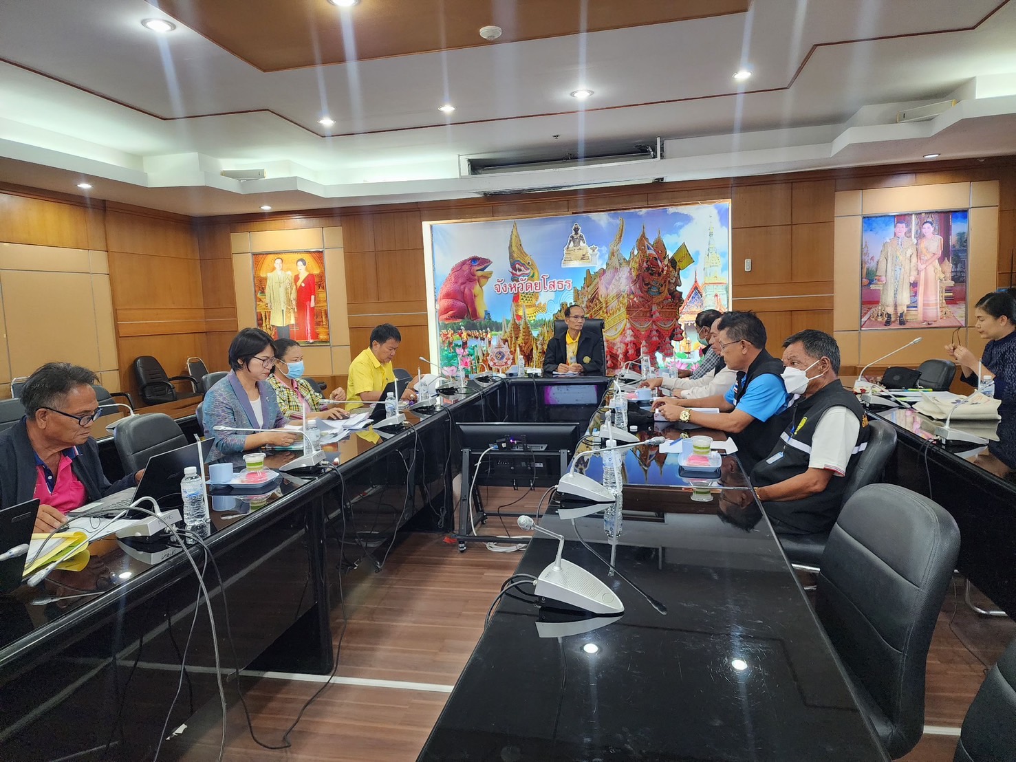 พช.ยโสธร ร่วมประชุมโครงการพัฒนาผลิตภัณฑ์จากภูมิปัญญาท้องถิ่นให้เป็นเอกลักษณ์และได้มาตรฐาน