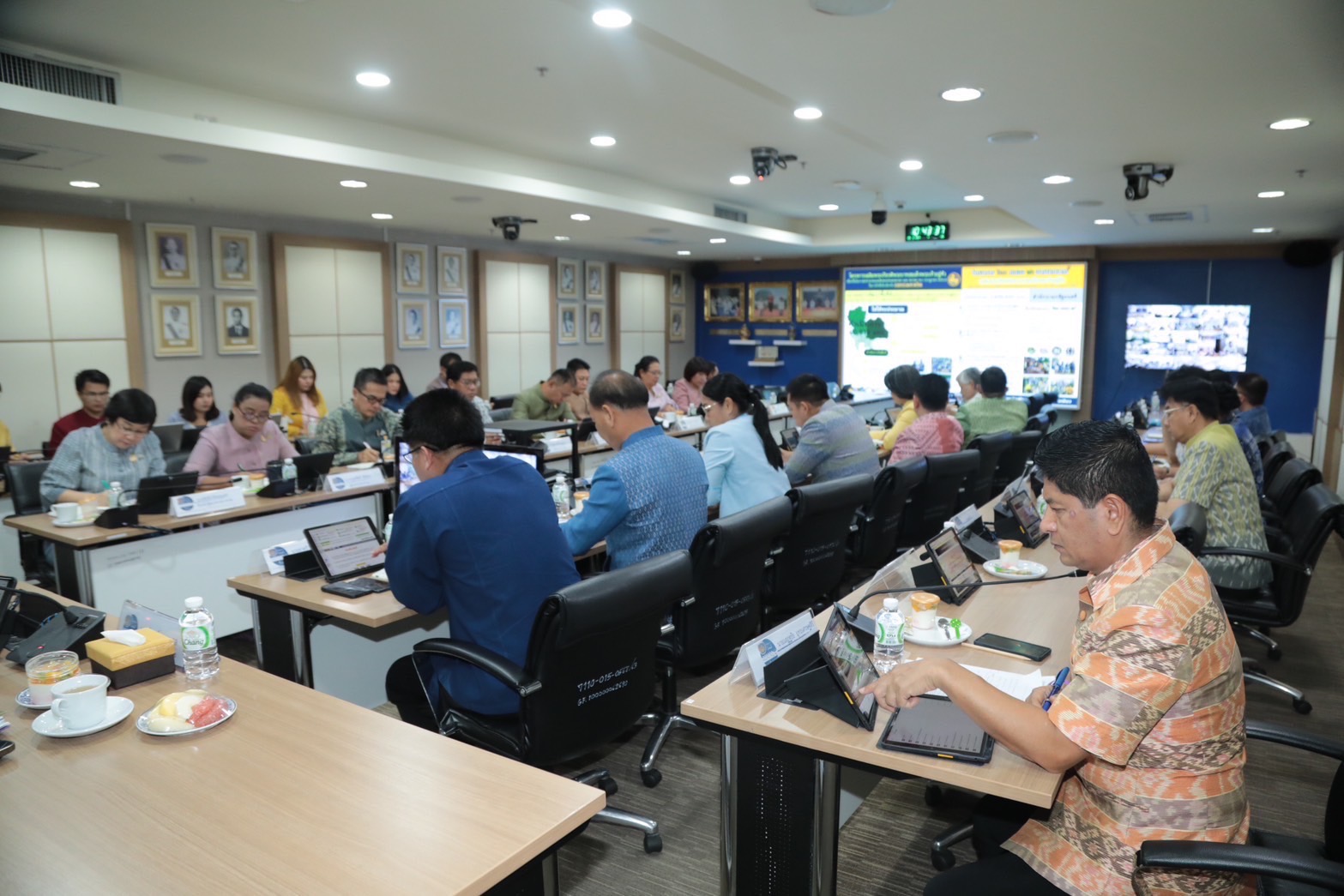 พช.ยโสธร ร่วมประชุมกรมการพัฒนาชุมชน ครั้งที่ 5/2567 พร้อมติดตามการขับเคลื่อนภารกิจสำคัญ 10+1 ไตรมาส 3