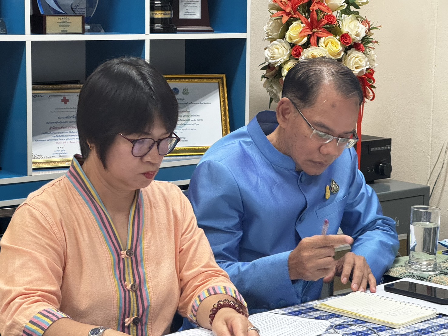 รองผู้ว่าราชการจังหวัดยโสธร ติดตามความก้าวหน้าในการขับเคลื่อนการดำเนินงานของสำนักงานพัฒนา ชุมชนจังหวัดยโสธร