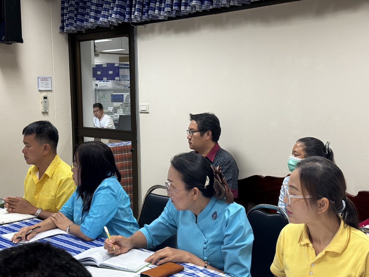 รองผู้ว่าราชการจังหวัดยโสธร ติดตามความก้าวหน้าในการขับเคลื่อนการดำเนินงานของสำนักงานพัฒนา ชุมชนจังหวัดยโสธร