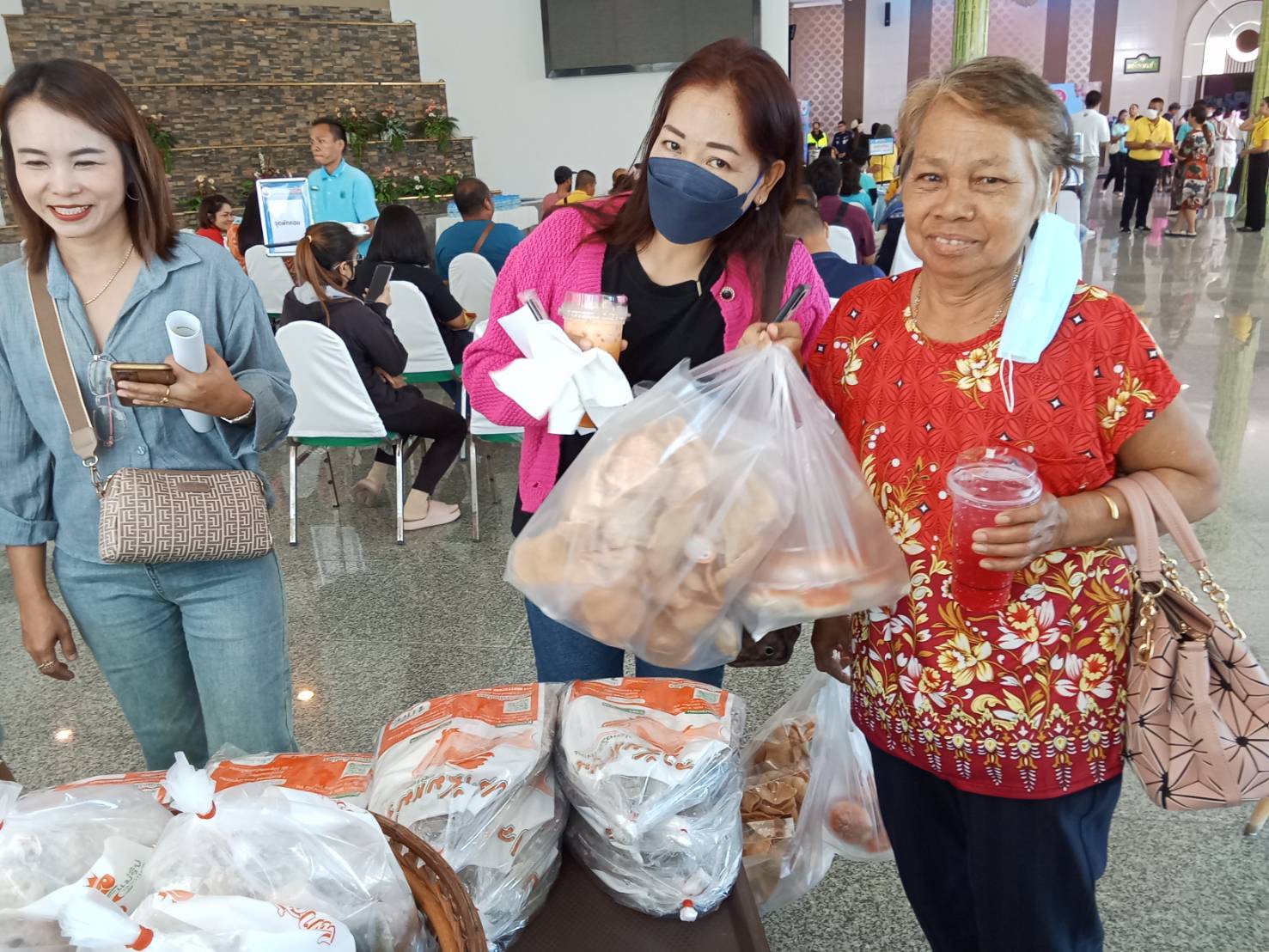 พช.ยโสธร ร่วมพิธีเปิดงานมหกรรมแก้หนี้ สร้างวิถีแห่งความเป็นธรรมครั้งที่ 17 จังหวัดยโสธร