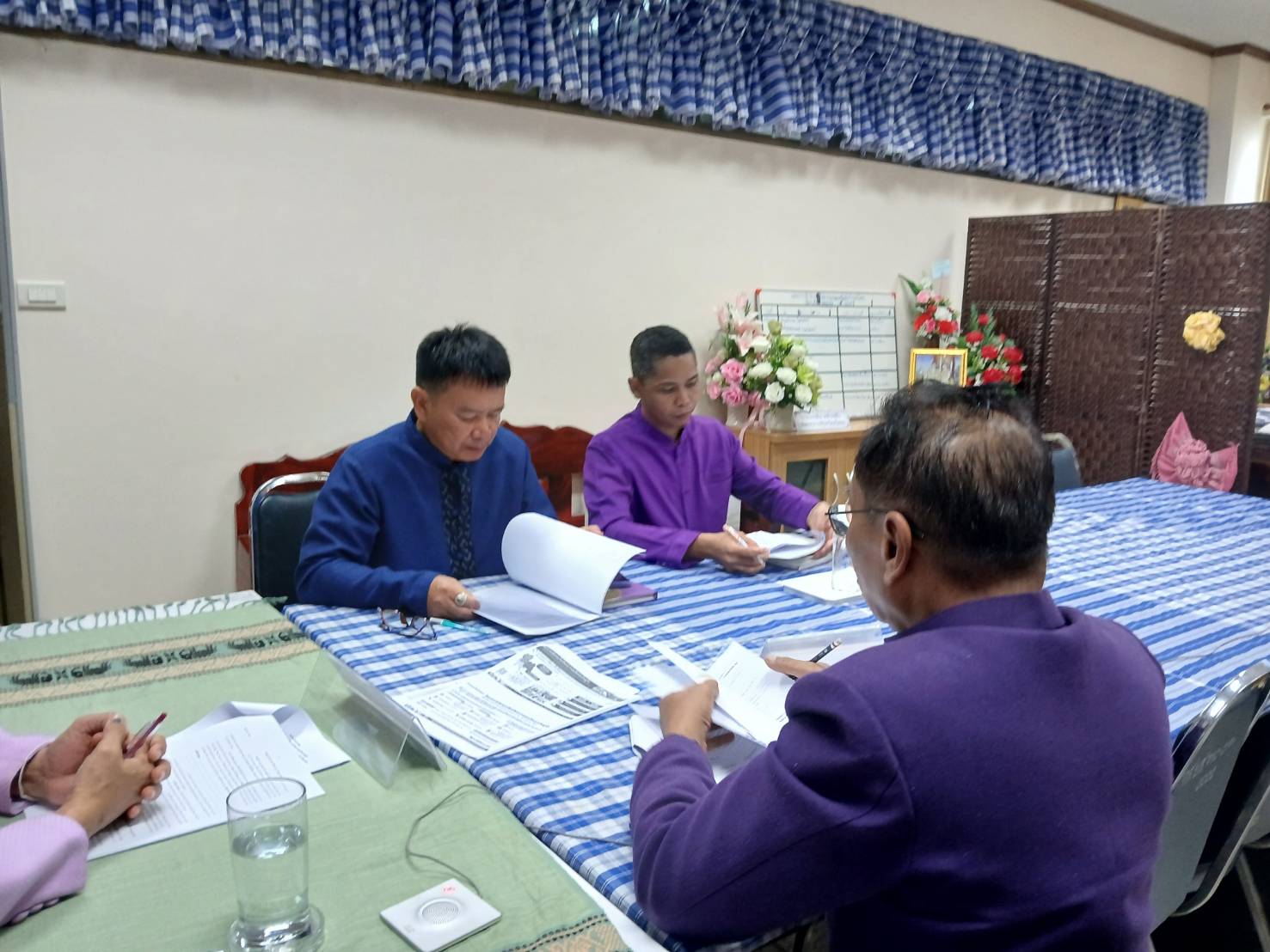 พช.ยโสธร : ร่วมประชุมคณะทำงานขับเคลื่อนโครงการเฉลิมพระเกียรติพระบาทสมเด็จพระเจ้าอยู่หัวเจ้าอยู่หัว เนื่องในโอกาสมหามงคลเฉลิมพระชนมพรรษา 6 รอบ 28 กรกฎาคม 2567 กรมการพัฒนาชุมชน ครั้งที่ 1/2567 ผ่านระบบวีดีทัศน์ทางไกล (Video Conference)