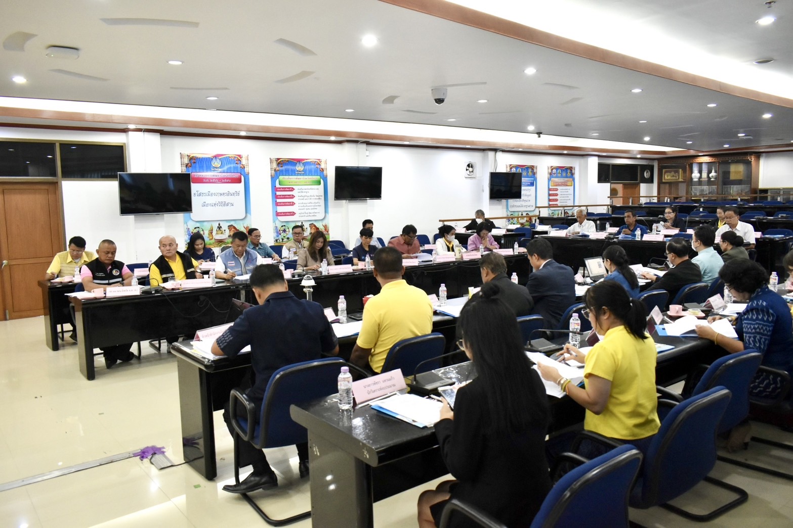 พช.ยโสธร ร่วมประชุมคณะกรรมการบริหารงานจังหวัดแบบบูรณาการ (ก.บ.จ.) ครั้งที่ 4/2567