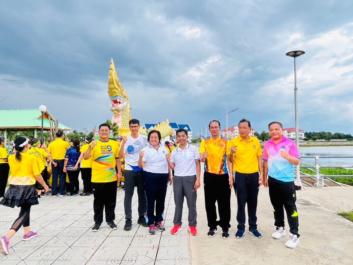 พช ยโสธร ร่วมออกกำลังกาย กับนายชรินทร์ ทองสุข ผู้ว่าราชการจังหวัดยโสธร 📌กิจกรรม “ผู้ว่า…พาฟิต”