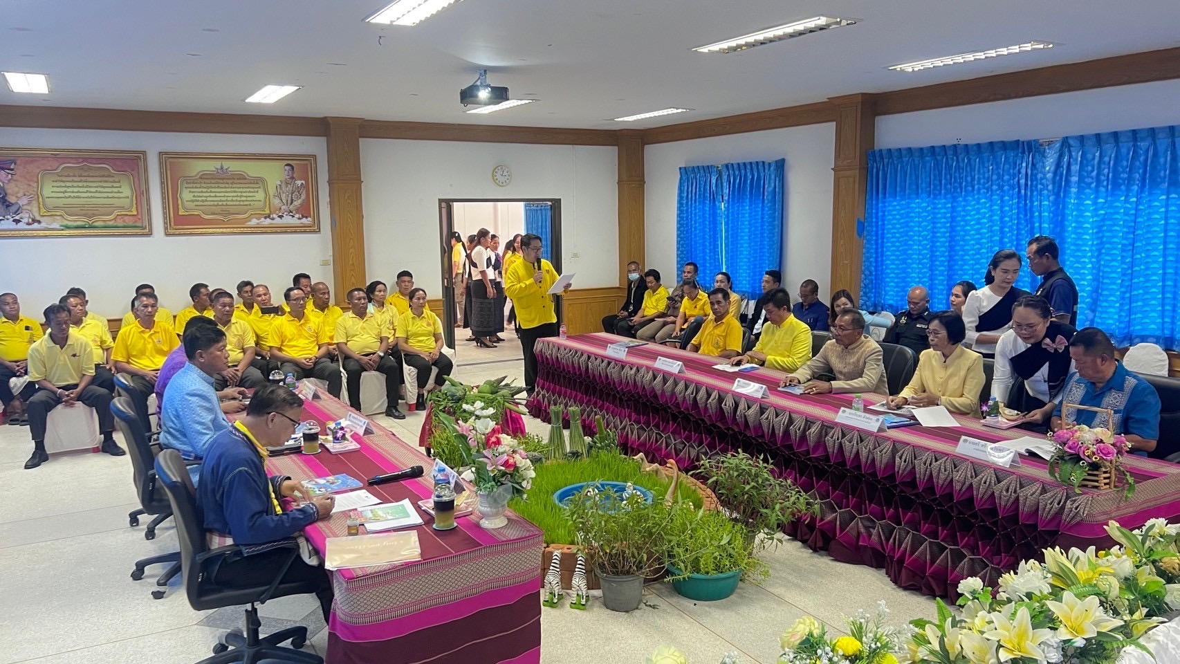 “ผู้ตรวจกรมการพัฒนาชุมชน (นายคมกริช ชินชนะ) ลงพื้นที่ตรวจประเมินการจัดตั้งศูนย์สารสนเทศตำบลต้นแบบเพื่อพัฒนาคุณภาพชีวิตตำบลบึงแก อำเภอมหาชนะชัย จังหวัดยโสธร”