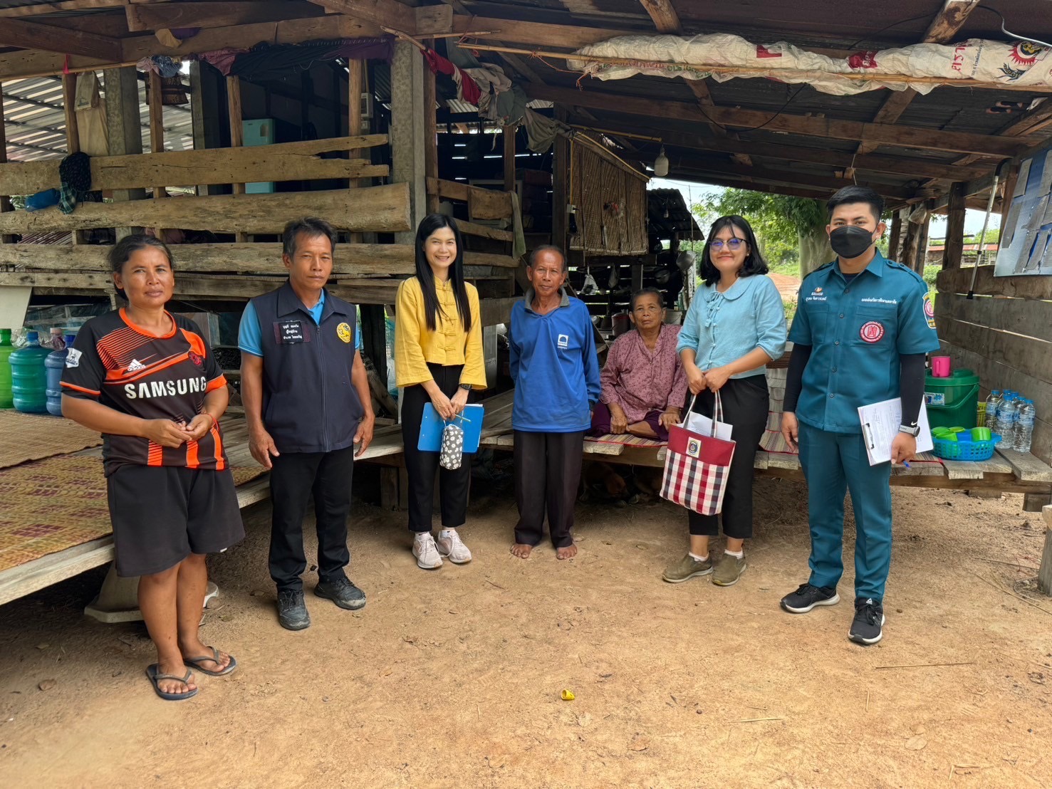 “กรมการพัฒนาชุมชนร่วมกับมูลนิธิป่อเต็กตึ๊งลงพื้นที่จัดเก็บข้อมูล ในพื้นที่ จังหวัดยโสธร”