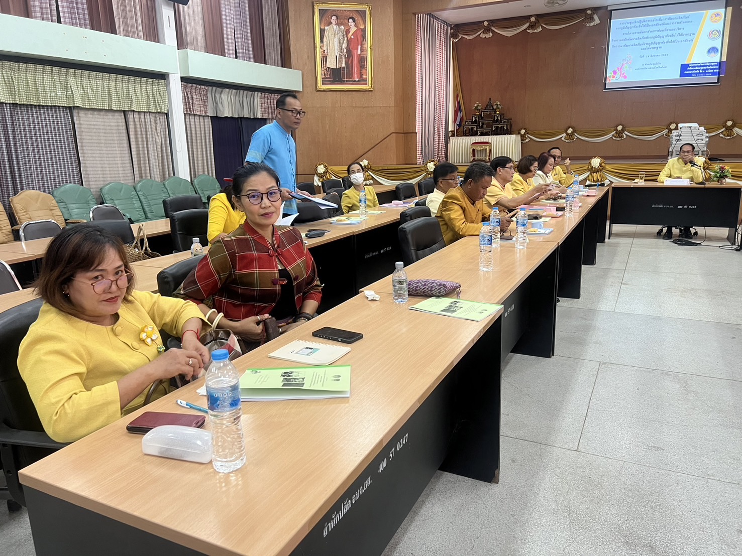 พช ยโสธรจัดประชุมเชิงปฏิบัติการกลไกเพื่อการพัฒนาผลิตภัณฑ์จากภูมิปัญญาท้องถิ่นให้เป็นเอกลักษณ์ได้มาตรฐาน และการส่งเสริมตลาด โครงการภายใต้แผนปฏิบัติราชการประจำปีของจังหวัดยโสธร ปีงบประมาณ พ.ศ. 2567