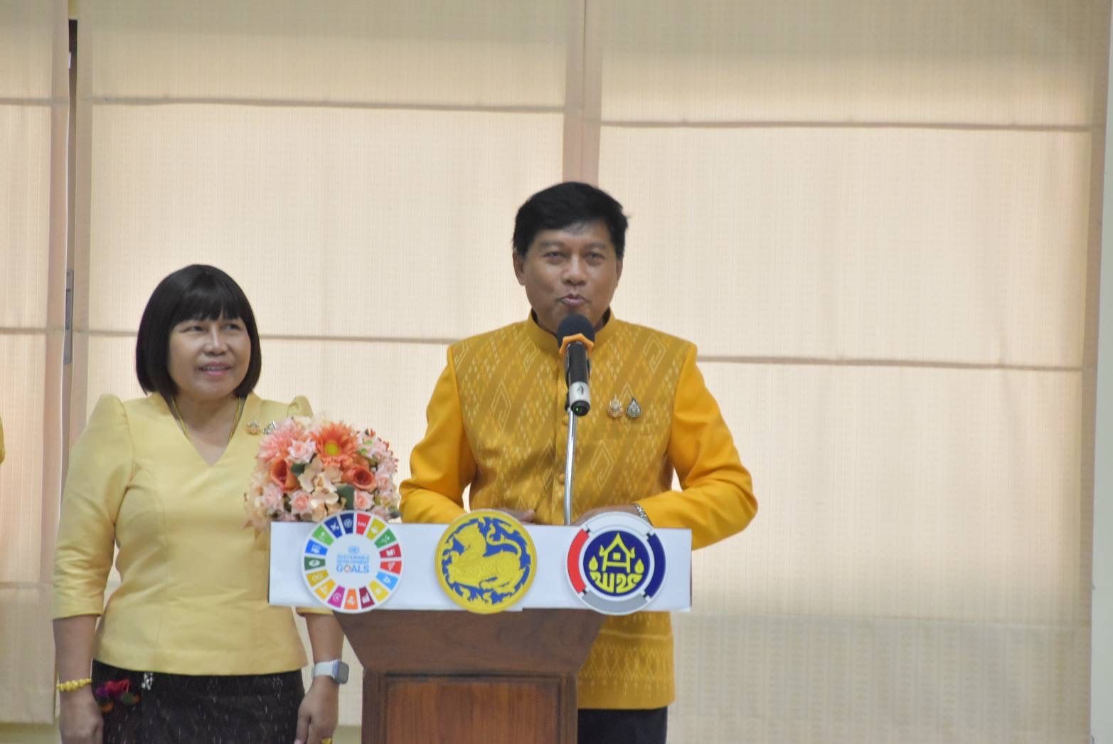 รองอธิบดี พช.พร้อมคณะผู้บริหาร ลงพื้นที่ติดตามผลการดำเนินงานของหน่วยรับตรวจรายไตรมาส ไตรมาส 4 ปีงบประมาณ  2567 เขตตรวจราชการที่ 12 และ 14 กลุ่มจังหวัดภาคตะวันออกเฉียงเหนือ  พช.ยโสธร ชูงานแก้จนและพัฒนาคนทุกช่วงวัยอย่างยั่งยืนตามหลักปรัชญาของเศรษฐกิจพอเพียง