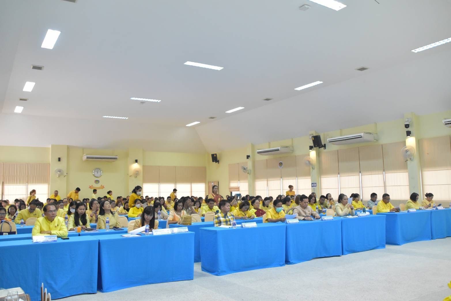 รองอธิบดี พช.พร้อมคณะผู้บริหาร ลงพื้นที่ติดตามผลการดำเนินงานของหน่วยรับตรวจรายไตรมาส ไตรมาส 4 ปีงบประมาณ  2567 เขตตรวจราชการที่ 12 และ 14 กลุ่มจังหวัดภาคตะวันออกเฉียงเหนือ  พช.ยโสธร ชูงานแก้จนและพัฒนาคนทุกช่วงวัยอย่างยั่งยืนตามหลักปรัชญาของเศรษฐกิจพอเพียง