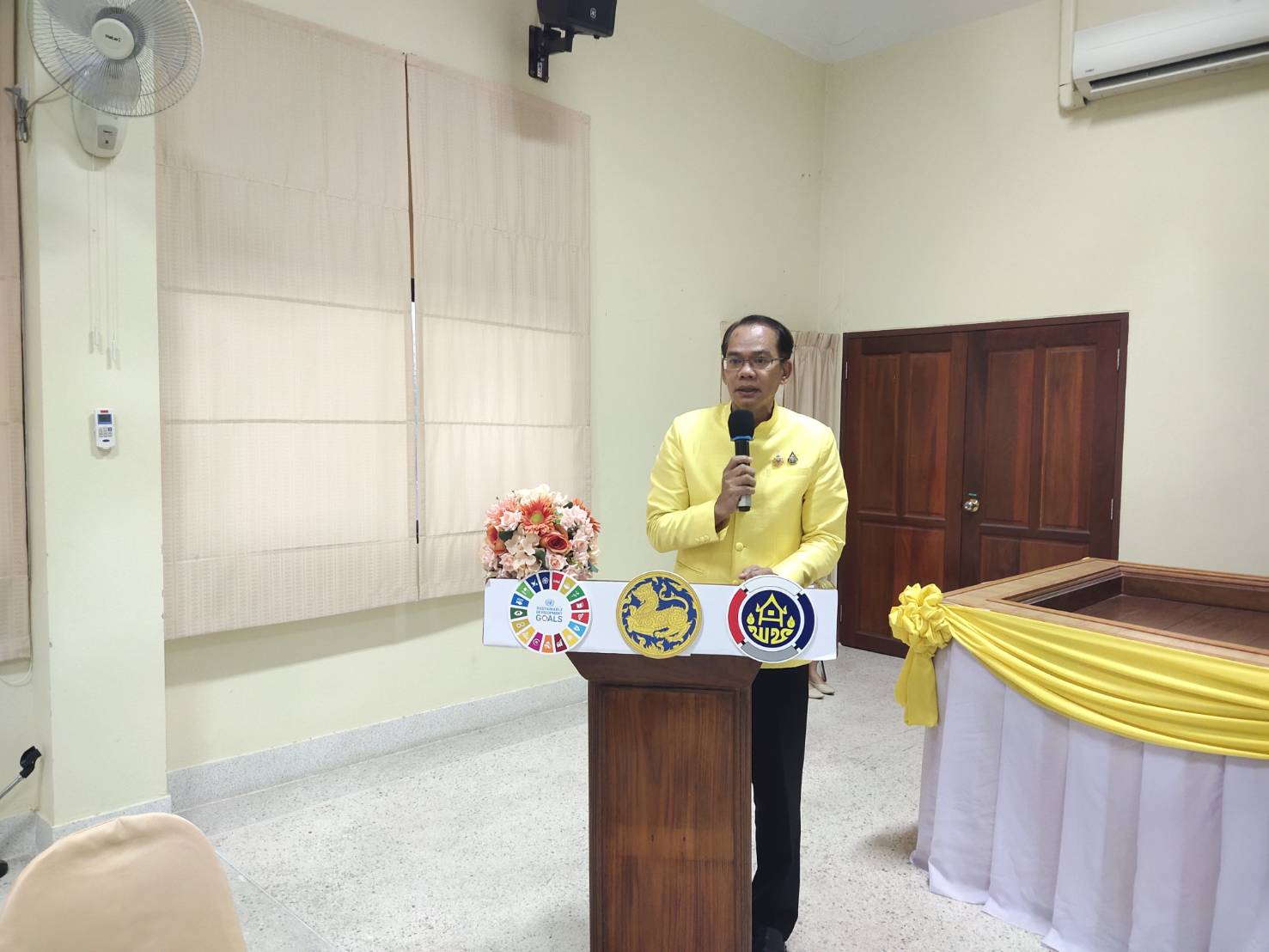 รองอธิบดี พช.พร้อมคณะผู้บริหาร ลงพื้นที่ติดตามผลการดำเนินงานของหน่วยรับตรวจรายไตรมาส ไตรมาส 4 ปีงบประมาณ  2567 เขตตรวจราชการที่ 12 และ 14 กลุ่มจังหวัดภาคตะวันออกเฉียงเหนือ  พช.ยโสธร ชูงานแก้จนและพัฒนาคนทุกช่วงวัยอย่างยั่งยืนตามหลักปรัชญาของเศรษฐกิจพอเพียง