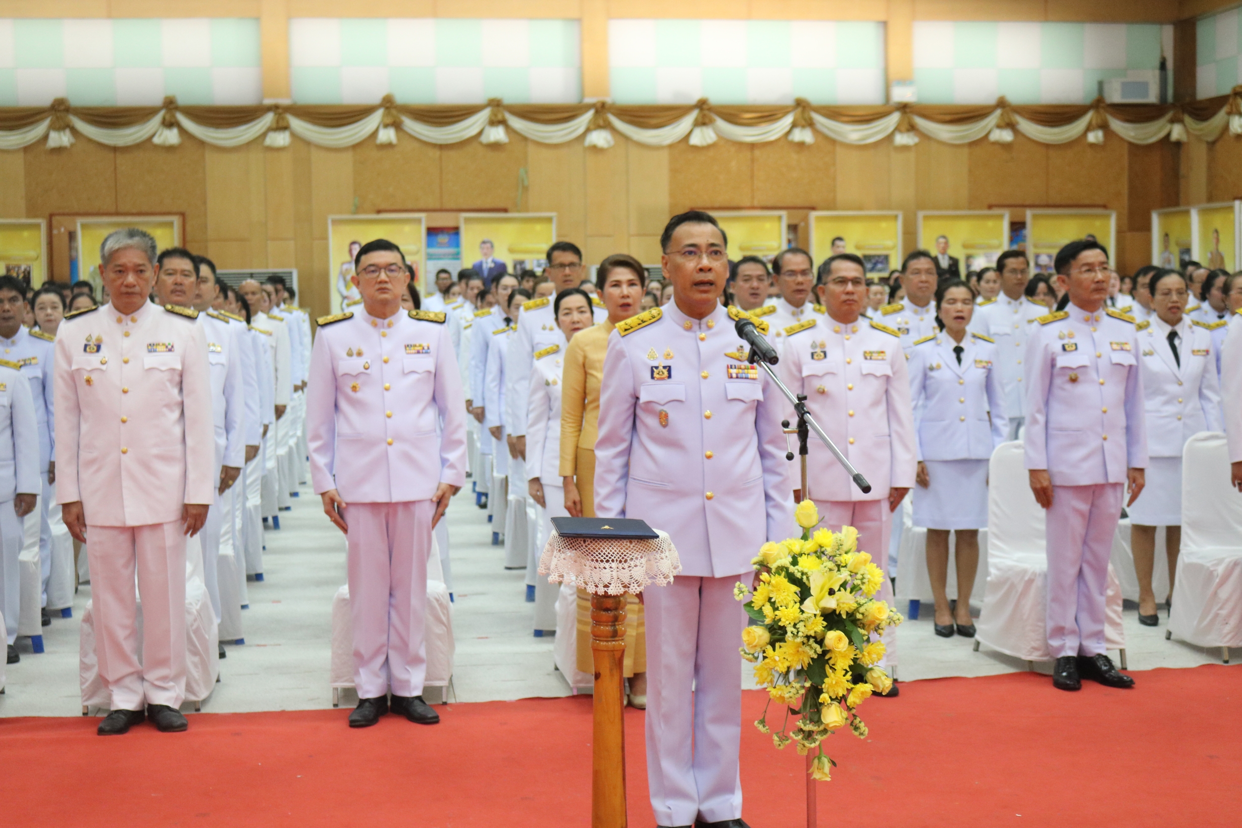 พช.ยโสธร ร่วมวางพวงมาลาถวายราชสักการะ วันคล้ายวันสวรรคต พระบาทสมเด็จพระจอมเกล้าเจ้าอยู่หัว พระสยามเทวมหามกุฏวิทยมหาราช