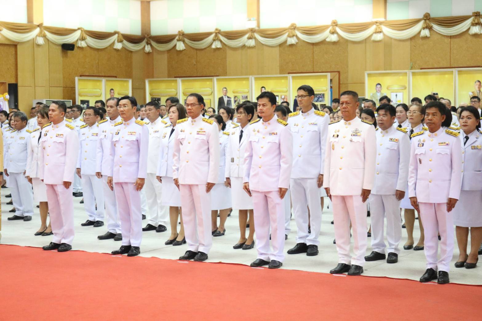 พช.ยโสธร  ร่วมพิธีวางพานพุ่มดอกไม้สดเนื่องในวันพระบิดาแห่งฝนหลวง ประจำปี 2567