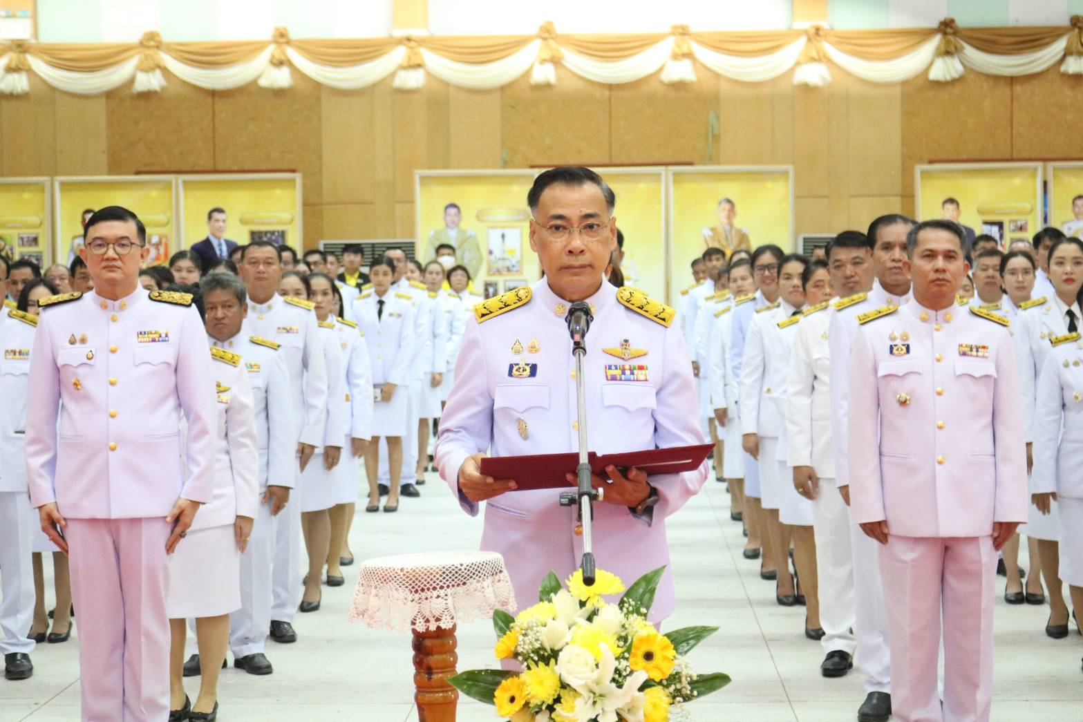 พช.ยโสธร  ร่วมพิธีวางพานพุ่มดอกไม้สดเนื่องในวันพระบิดาแห่งฝนหลวง ประจำปี 2567