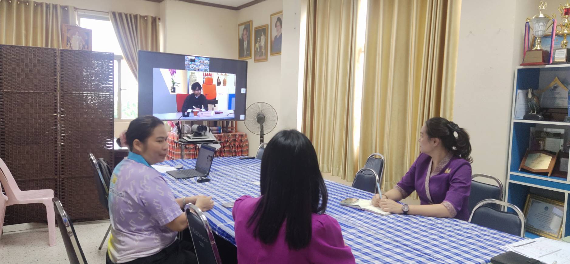 พช ยโสธร🛞    เข้าร่วมฝึกอบรมให้ความรู้พื้นฐานและการใช้งานเกี่ยวกับระบบประชุมทางไกลผ่านอินเทอร์เน็ต ผ่านระบบการประชุมวีดิทัศน์ทางไกล (Video Conference)