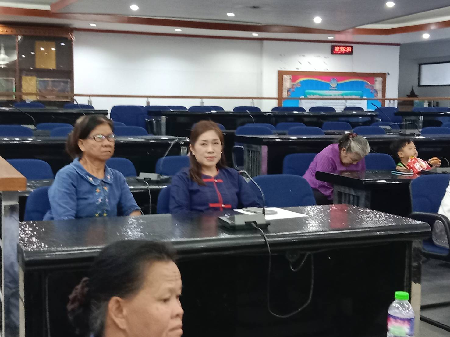 พช.ยโสธร ประชุมคัดเลือกผู้ประกอบการ OTOP ผู้ผลิต และ ผู้ประกอบการ OTOP ชวนชิม เข้าร่วมงาน OTOP City 2024