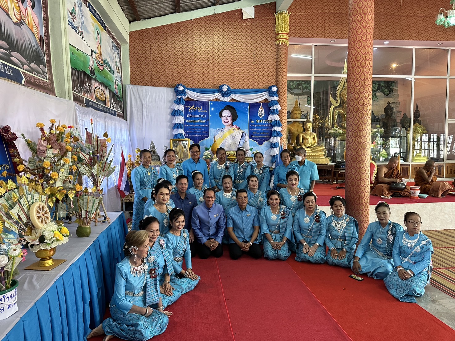 พช.ยโสธร พิธีทอดผ้าป่าสามัคคี กองทุนศรัทธา เพื่อสมทบกองทุนแม่ของแผ่นดินบ้านพรสวรรค์ หมู่ 11 ตำบลสามแยก