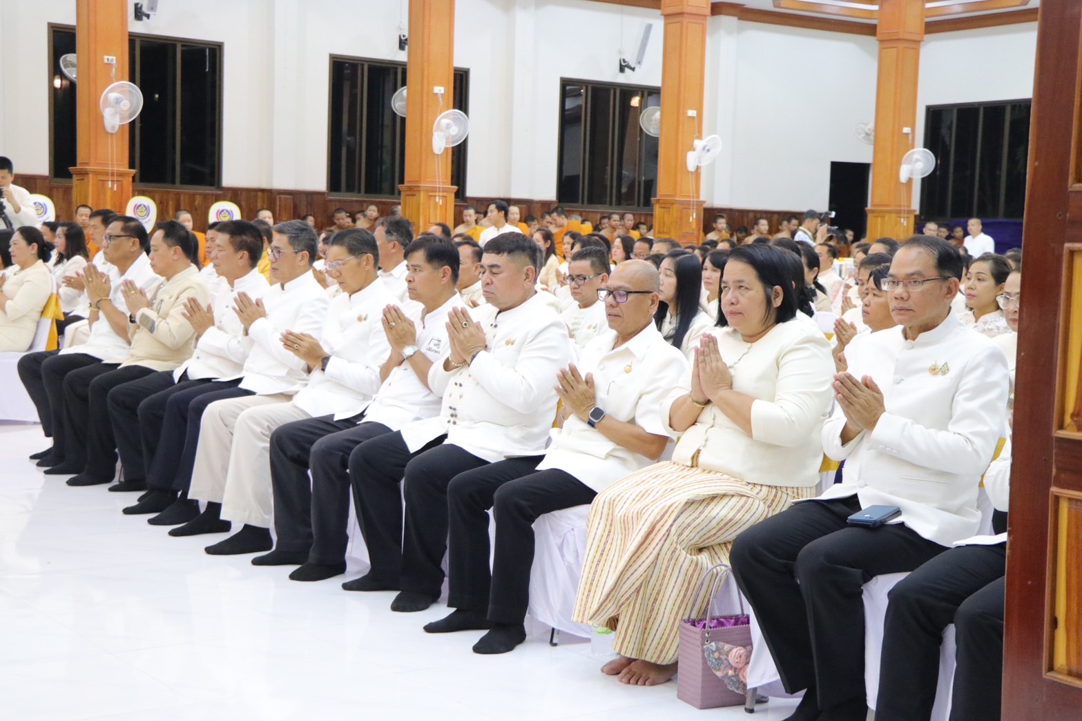 🛞พช. ยโสธร ร่วมพิธีสมโภชผ้าพระกฐินพระราชทาน โดยกรมการพัฒนาชุมชน ณ วัดศรีสุทธาวาส พระอารามหลวง ตำบลกุดป่อง อำเภอเมืองเลย จังหวัดเลย 🛞