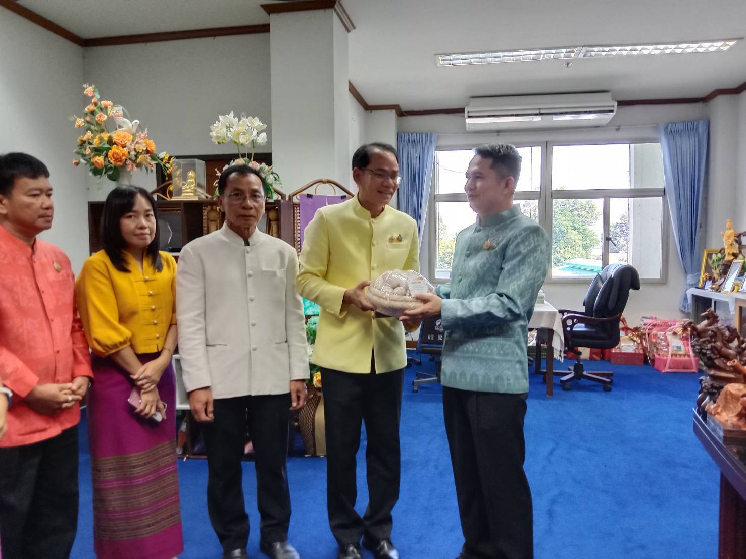 🔶พช.ยโสธร🔶 นำทีมบุคลากรในสังกัดเข้า ‘สวัสดีปีใหม่’ รองผู้ว่าราชการจังหวัดยโสธร