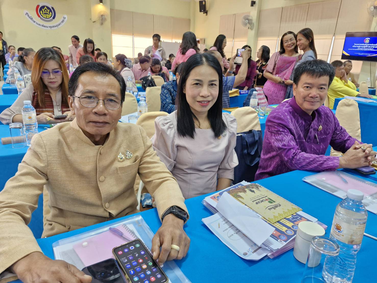 🏃พชโสธร🧑‍🤝‍🧑 เข้าร่วมโครงการสนับสนุนการขับเคลื่อนนโยบายสู่การปฏิบัติ ประจำปี 2568 กิจกรรมที่ 1 ประชุมมอบนโยบายและแนวทางการดำเนินงานพัฒนาชุมชนประจำปีงบประมาณ พ.ศ 2568