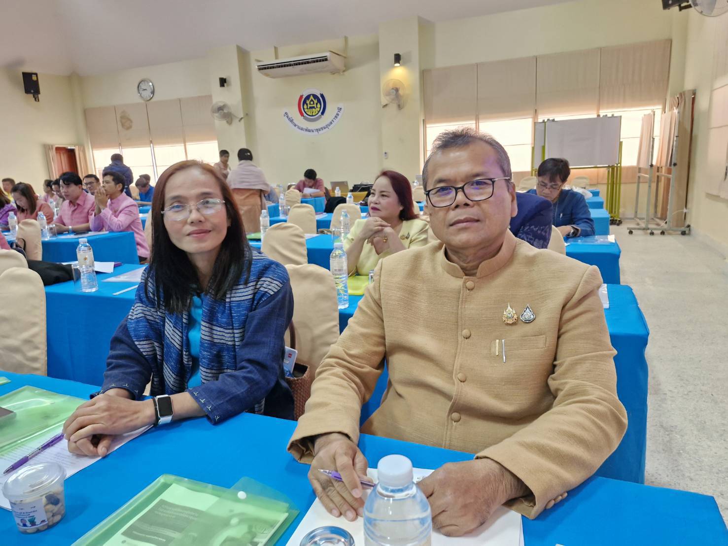 🏃พชโสธร🧑‍🤝‍🧑 เข้าร่วมโครงการสนับสนุนการขับเคลื่อนนโยบายสู่การปฏิบัติ ประจำปี 2568 กิจกรรมที่ 1 ประชุมมอบนโยบายและแนวทางการดำเนินงานพัฒนาชุมชนประจำปีงบประมาณ พ.ศ 2568