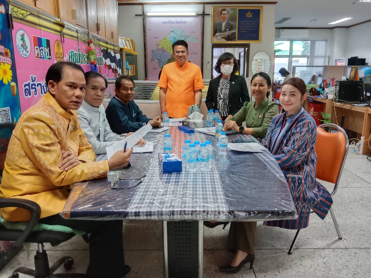 🍀พช.ยโสธร🍀 ร่วมกับหน่วยงานภาคีเครือข่าย เสวนาการใช้ประโยชน์จากข้อมูลจปฐปี 2568 โดยการบันทึกเทปรายการวิทยุเพื่อใช้ประชาสัมพันธ์ในการจัดเก็บข้อมูล จปฐ. ปี 2568