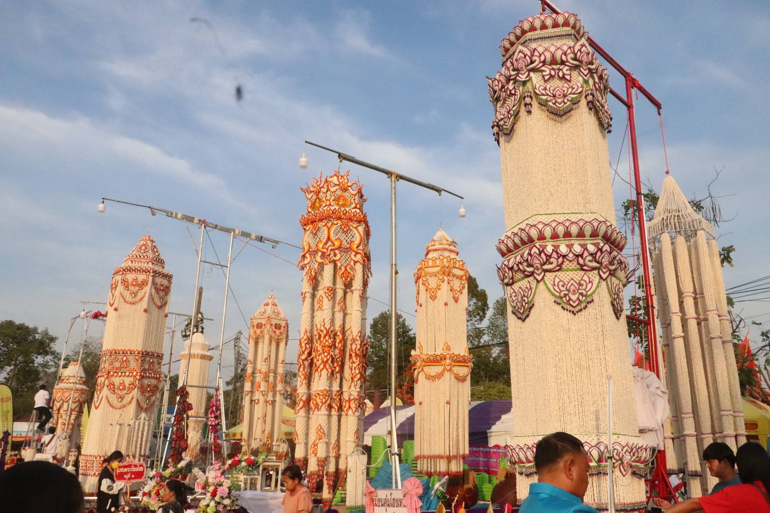 🟡⚪พช.ยโสธร⚪🟡 ร่วมงานประเพณีแห่มาลัยเข้าตอกหนึ่งเดียวในโลก ประจำปี 2568