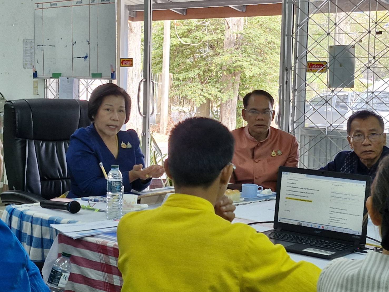 🟨พช.ยโสธร🟨 รับการตรวจติดตามผลการปฏิบัติราชการ ตามนโยบายรัฐบาล ภารกิจเร่งด่วน กระทรวงมหาดไทย ภารกิจงานสำคัญกรมการพัฒนาชุมชน ในพื้นที่อำเภอเมืองยโสธร จังหวัดยโสธร โดย ผู้ตรวจราชการกรม (นางนวลจันทร์ ศรีมงคล) ปฏิบัติหน้าที่ผู้อำนวยการศูนย์ศึกษาและพัฒนาชุมชนอุบลราชธานี