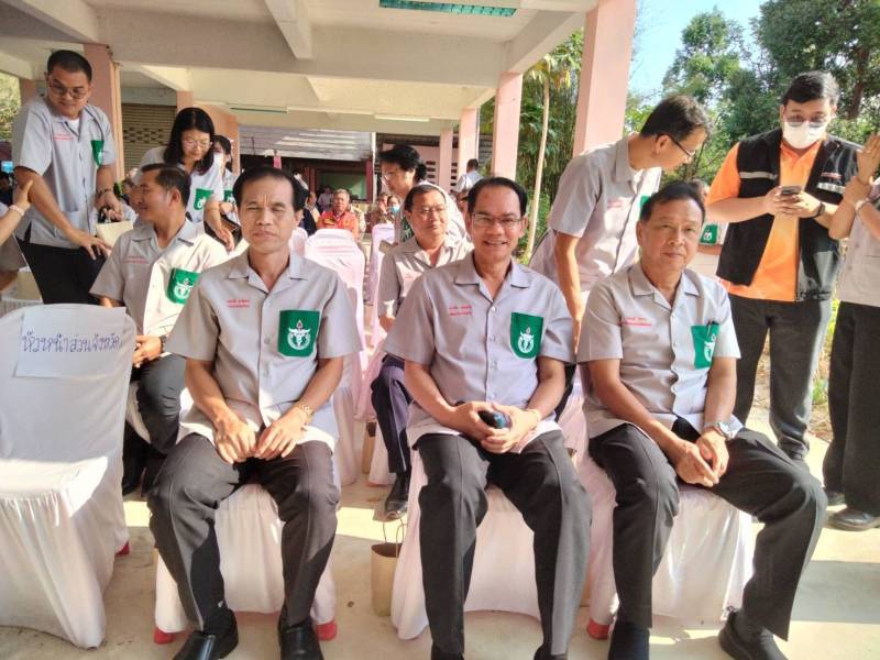 🔶พช.ยโสธร🔶 ร่วมออกหน่วยแพทย์เคลื่อนที่ พอ.สว. และโครงการจังหวัดเคลื่อนที่ เพิ่มรอยยิ้ม เติมความสุข ให้คนยโสธร ณ อำเภอกุดชุม