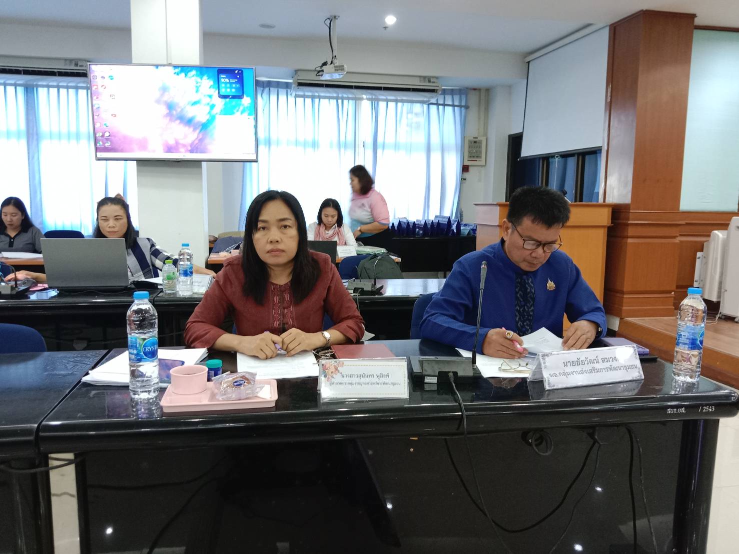 🌈พช.ยโสธร🌈 ประชุมเตรียมความพร้อมคณะทำงานสนับสนุนฝ่ายออกร้าน แสดงนิทรรศการ การแสดงผลงานและเดินแบบชุดผ้าไทยพื้นเมืองในงานสถาปนาจังหวัดยโสธร ประจำปี 2568