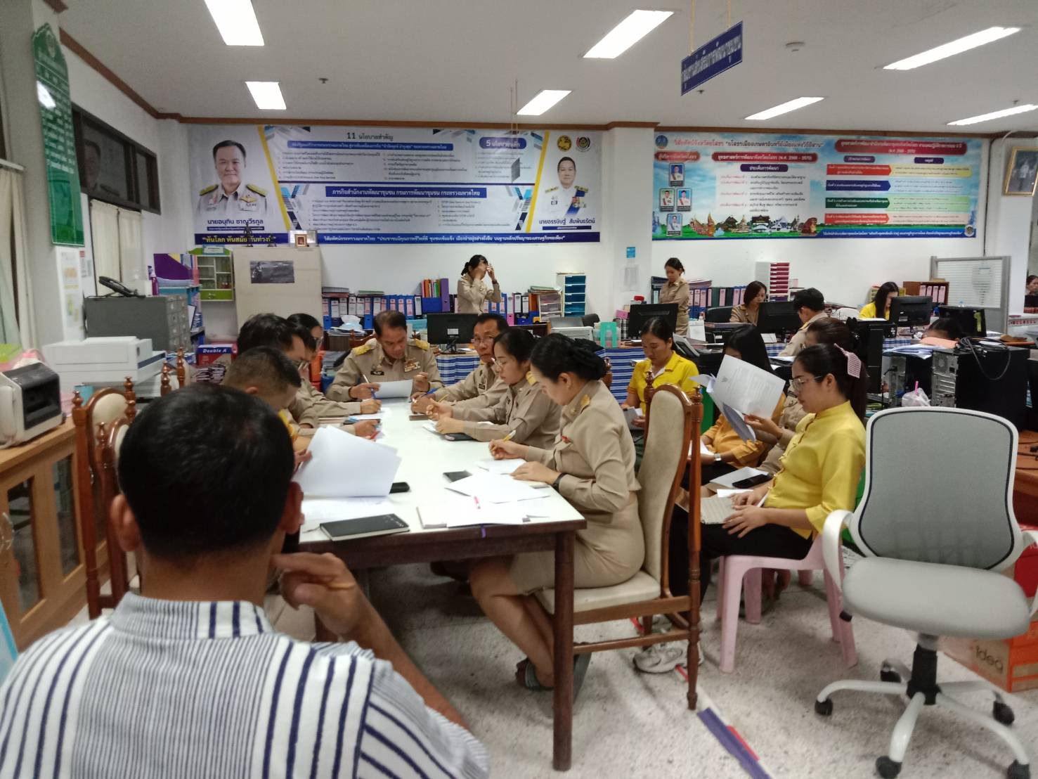 🌈พช.ยโสธร🌈 ประชุม !!! เข้มข้น ติดตามการดำเนินงานกองทุนพัฒนาบทบาทสตรีจังหวัดยโสธร