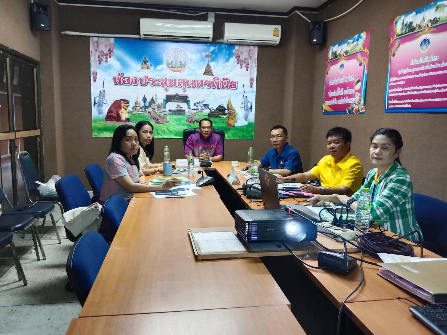 พช.ยโสธร  ประชุมการคัดเลือกกิจกรรมกลุ่มออมทรัพย์เพื่อการผลิตดีเด่น ระดับจังหวัด กับโครงการมหกรรมการออม 51 ปี ทุนชุมชนขับเคลื่อนเศรษฐกิจฐานราก ประจำปี 2568