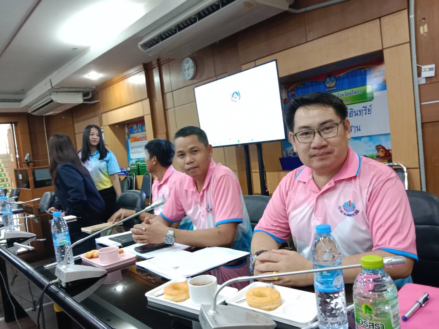 🍉พช.ยโสธร🍉 “คนสำราญ งานสมบูรณ์ เพิ่มพูนสัมพันธ์” ประชุมคณะผู้บริหารและเจ้าหน้าที่พัฒนาชุมชน สังกัดสำนักงานพัฒนาชุมชนจังหวัดยโสธร ครั้งที่ 3 /2568