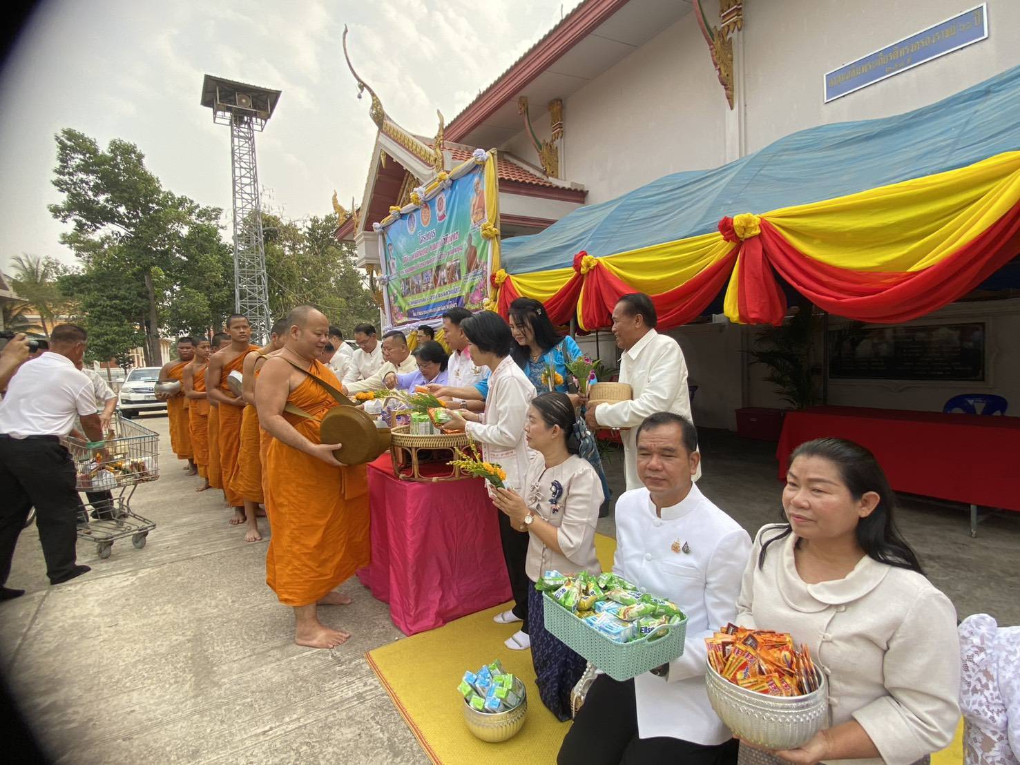 พช.ยโสธร เข้าร่วมโครงการ “ผู้ว่าฯ พาเติมบุญ หนุนนำวิถีพุทธ” ครั้งที่ 2 ณ วัดบูรพารามใต้ ตำบลทรายมูล อำเภอทรายมูล จังหวัดยโสธร