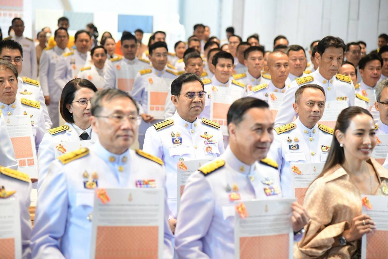 จังหวัดยโสธร ร่วมพิธีมอบลายผ้าพระราชทาน “ผ้าลายสิริราชพัสตราภรณ์”