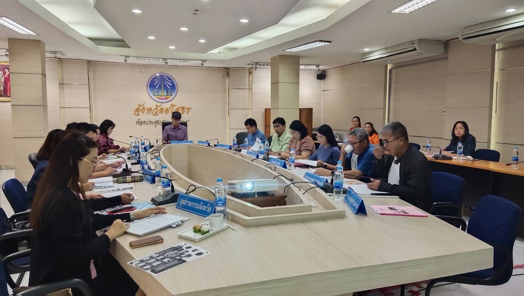 พช.ยโสธร จัดประชุมคณะทำงานด้านการพัฒนาเศรษฐกิจฐานรากและประชารัฐ (E3) จังหวัดยโสธร