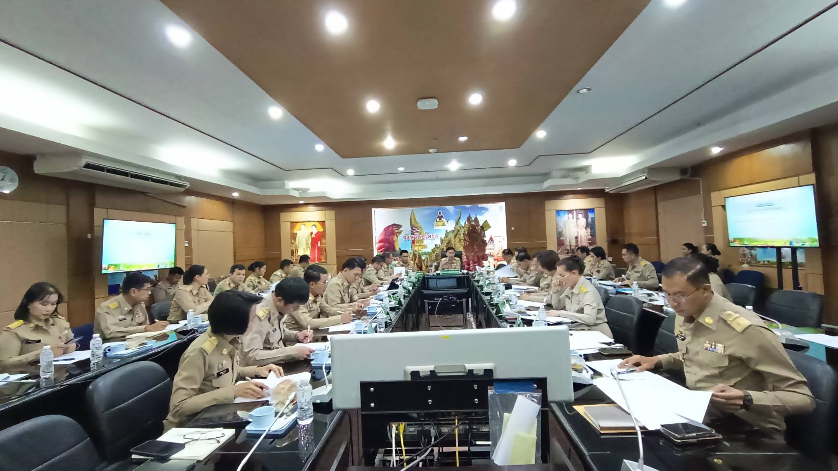 พช.ยโสธร เข้าร่วมประชุมหัวหน้าส่วนราชการ หัวหน้าหน่วยงานรัฐวิสาหกิจ ในสังกัดกระทรวงมหาดไทย และนายอำเภอ ครั้งที่ 3/2568