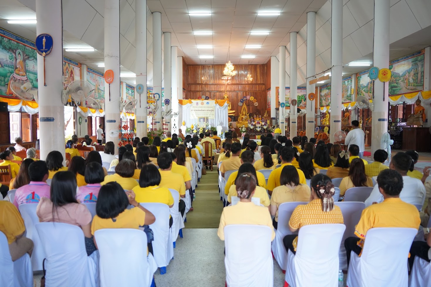 พช.ยโสธร เข้าร่วมพิธีเจริญพระพุทธมนต์ถวายพระพรชัยมงคลแด่พระบาทสมเด็จพระเจ้าอยู่หัว และพระบรมวงศานุวงศ์ ประจำปี 2568